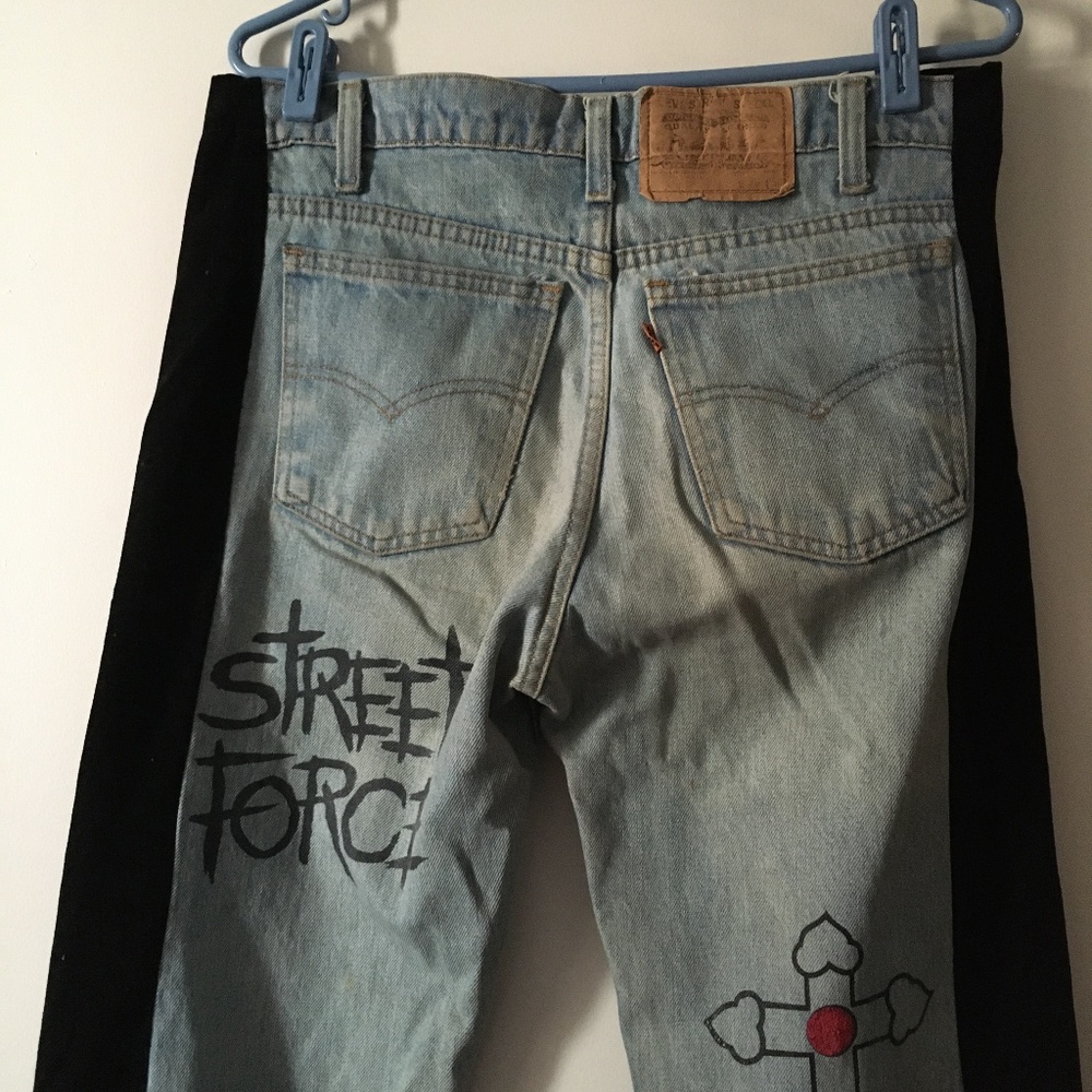 LEVI'S X VIVIENNE WESTWOOD Repurposed Dirty Wash Jeans Velvet Tuxedo Stripes - Picture 4 of 8